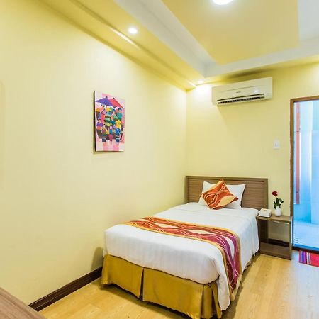 Golden Gate China Town Hotel Yangon Exterior foto