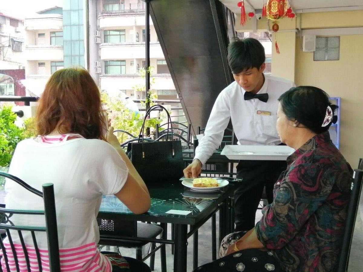 Golden Gate China Town Hotel Yangon Exterior foto