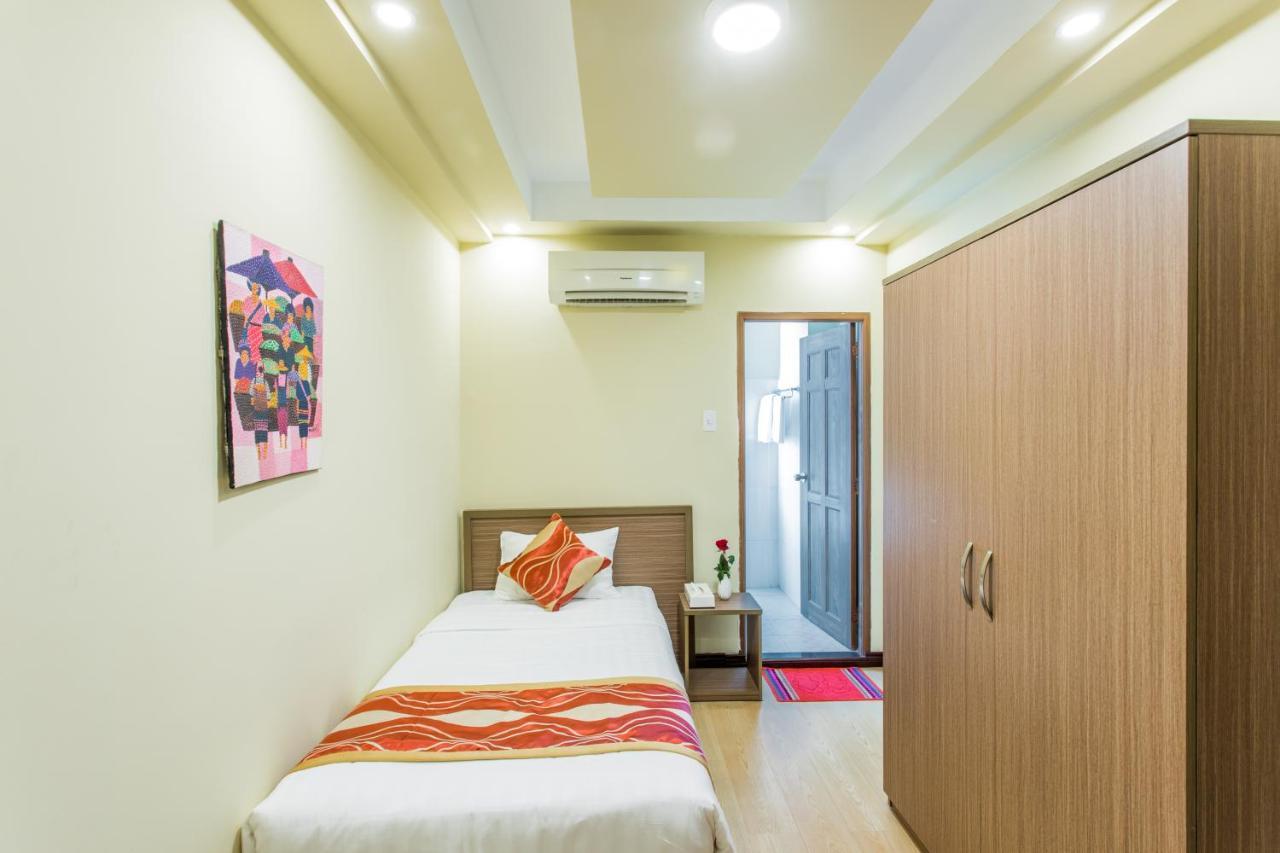 Golden Gate China Town Hotel Yangon Exterior foto