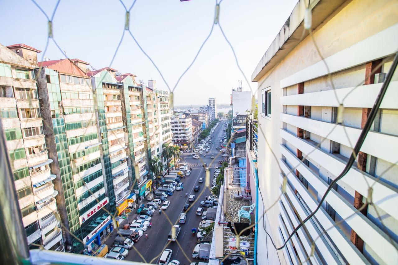 Golden Gate China Town Hotel Yangon Exterior foto