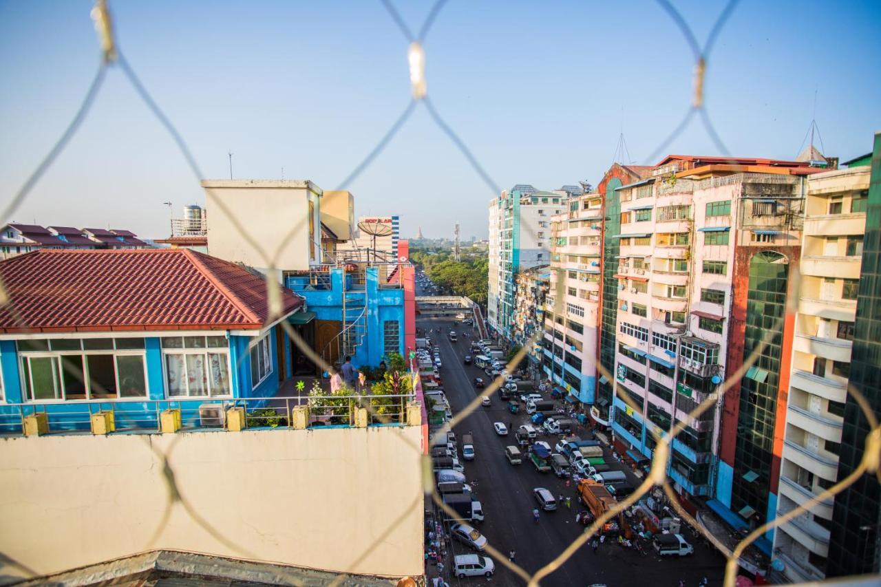Golden Gate China Town Hotel Yangon Exterior foto