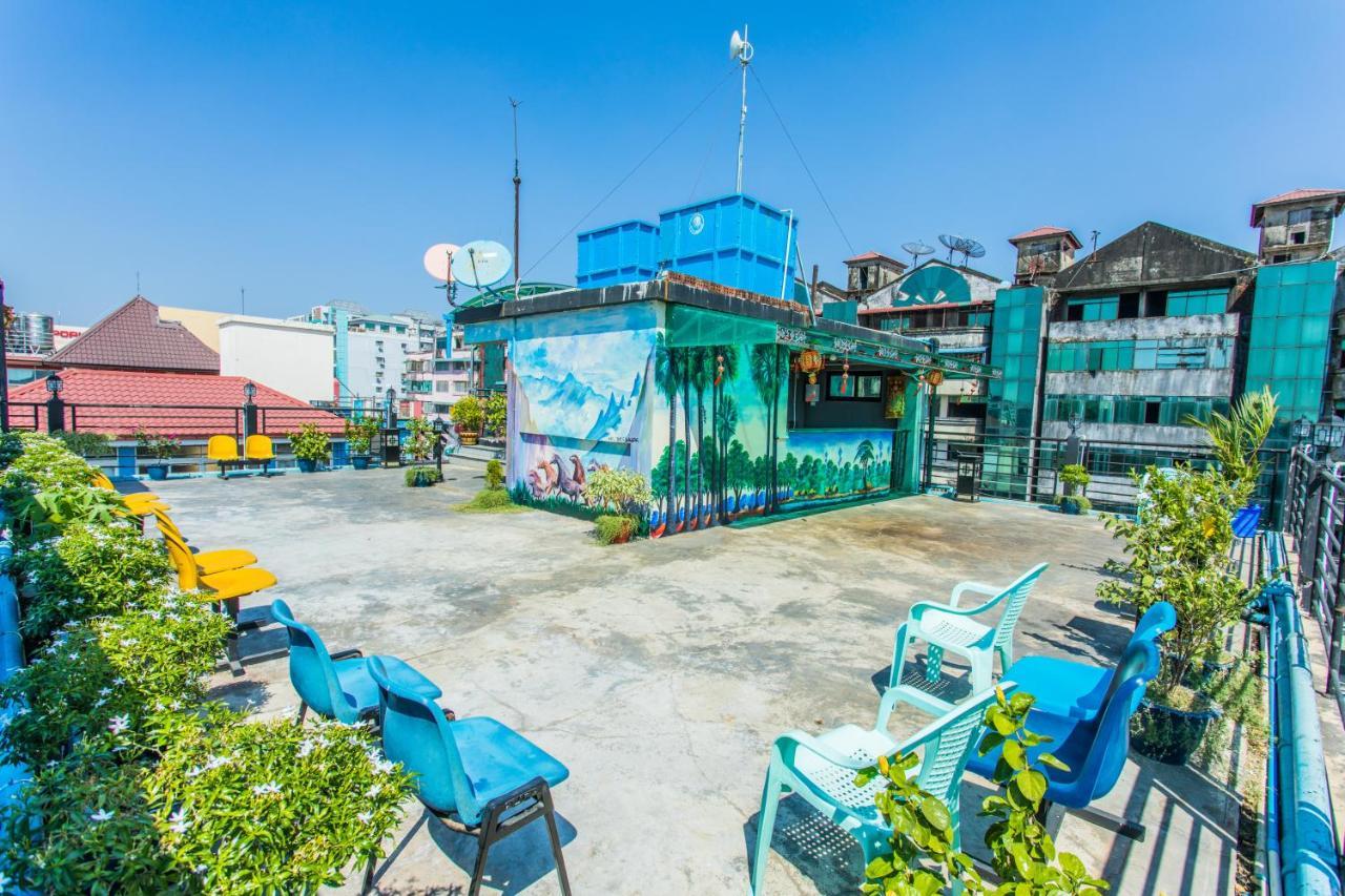 Golden Gate China Town Hotel Yangon Exterior foto